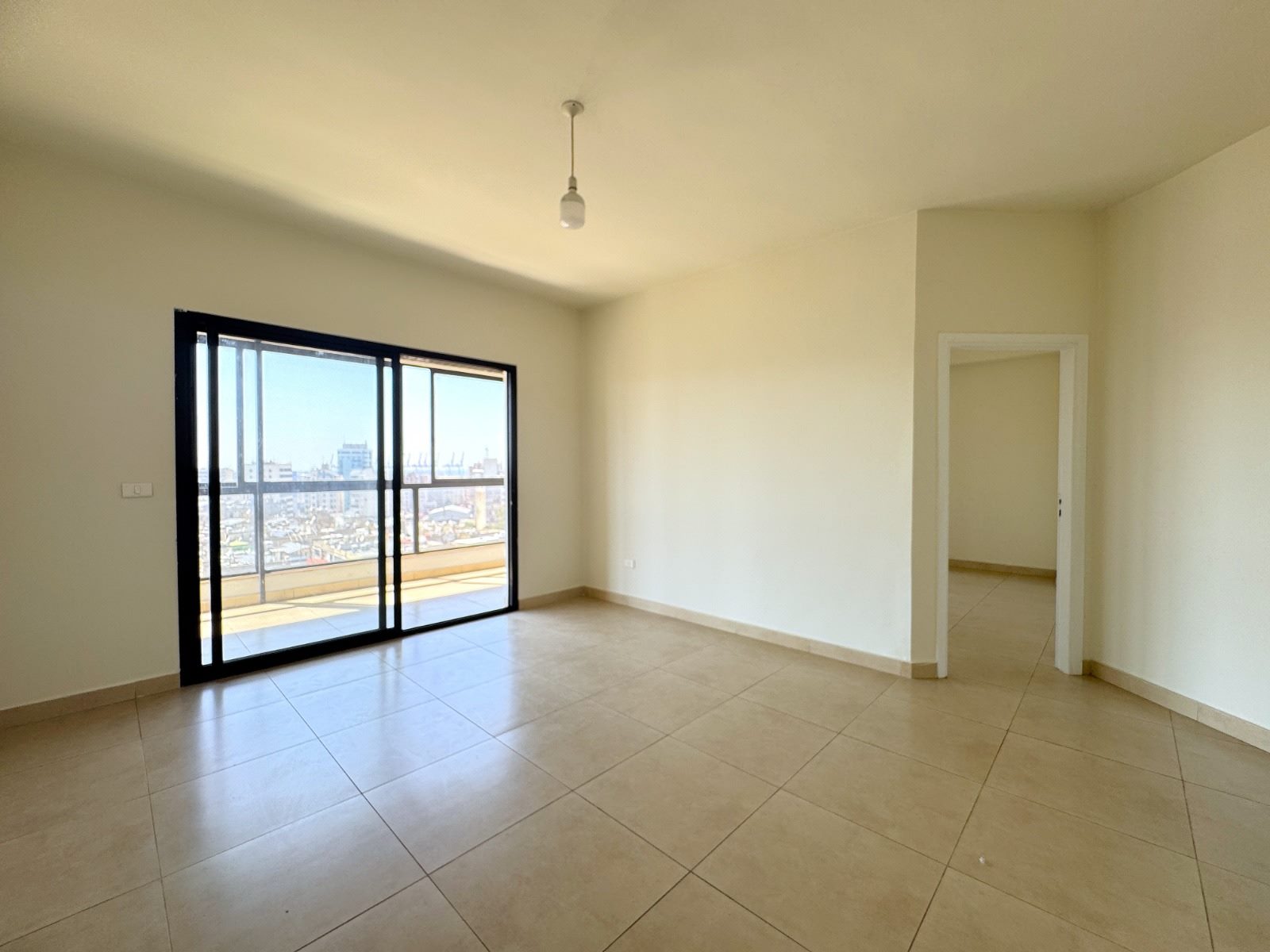 Ref (MO11.A.18)A brand new 160 m2 apartment for sale at Bauchrieh located in a calm area having an open city view

9th floor (not last)


It consists of:
•	Sitting room
•	Dining room
•	Kitchen 
•	Maid room (no toilet)
•	3 bedrooms
•	3 bathrooms
•	2 underground parking spots
•	2 elevators
•	Janitor

Price: 160 000 $

Brokerage fees: 2.5 % in case of selling / 1 month rental value in case of rent. 

For more info, kindly contact us on 71 66 55 71 / 71 788 178 or message us on WhatsApp with your full name and the reference number of the property and we will contact you the soonest.

I SOLD is a member of the Real Estate Syndicate of Lebanon (REAL)

I SOLD (Lebanon), Zalka Highway, Zalka 690 Bld. 6th Floor



رسوم الوساطه في حاله البيع ٢٫٥ ٪ وقيمة شهر في حالة الإيجار 

للمزيد من المعلومات، يرجى الاتصال بنا على  (71788178)(96171665571+) أو مراسلتنا على الواتساب مع الإسم الكامل والرقم المرجعي للعقار وسنتواصل معك في أقرب وقت

شركة  ( أي سولد )  عضو في نقابه الوسطاء والاستشاريين العقاريين في لبنان	 